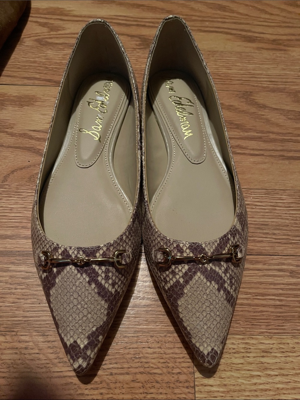 Sam edelman nori pointed toe.